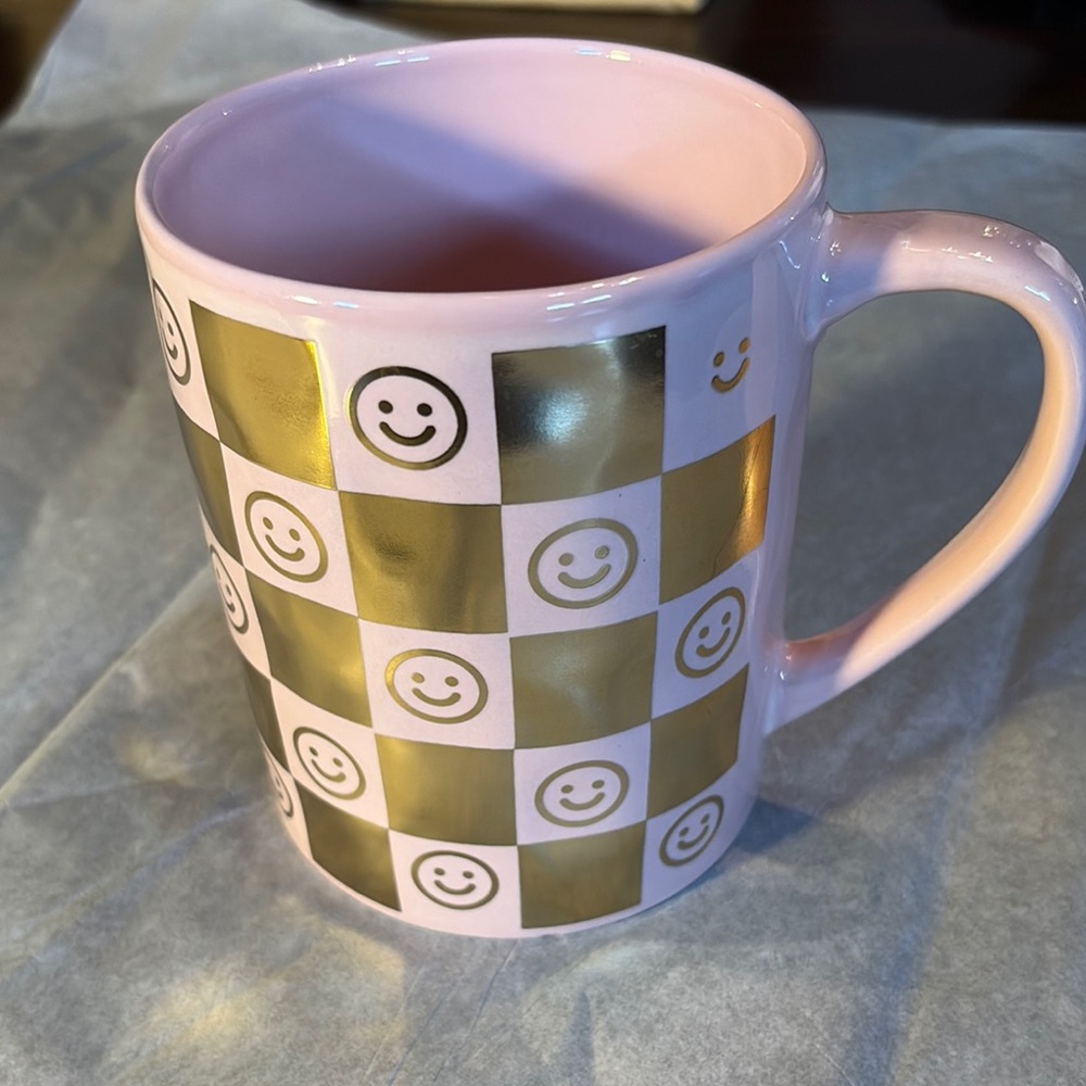 😊Peppermint & Pine Pink & Metallic Gold Smiley Face & squares large ceramic Mug
